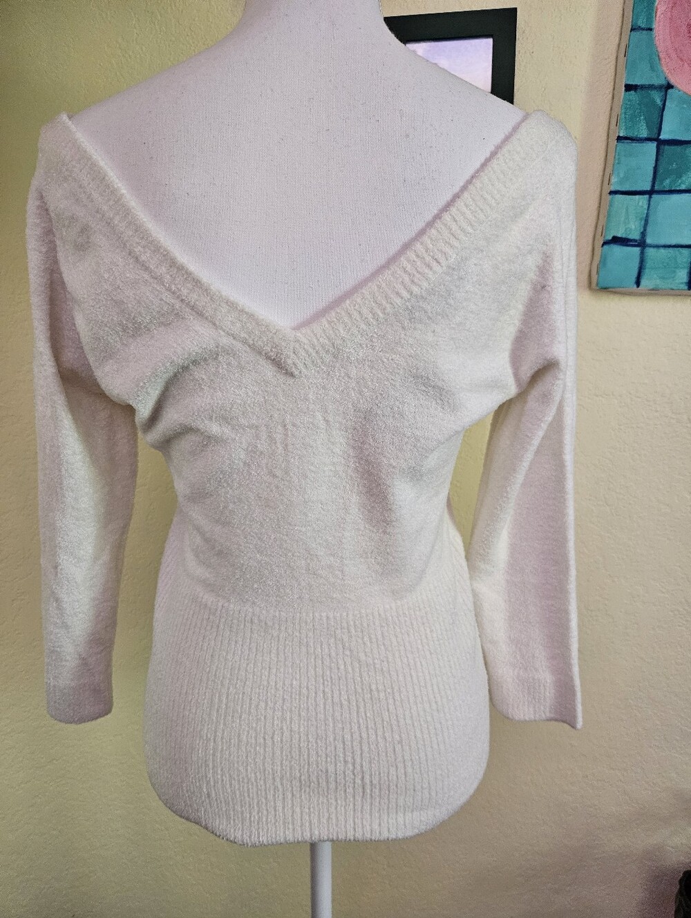 bebe Off-Shoulder White Rhinestone Logo Sweater Sz L - Picture 3 of 11